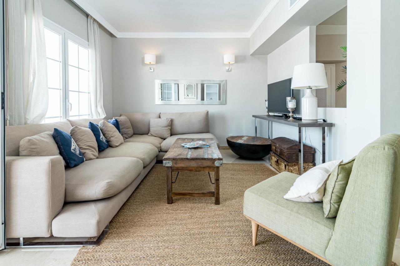 Holiday home Captivating Coastal Townhouse In Aloha Pueblo With Amazing Mountain Views *