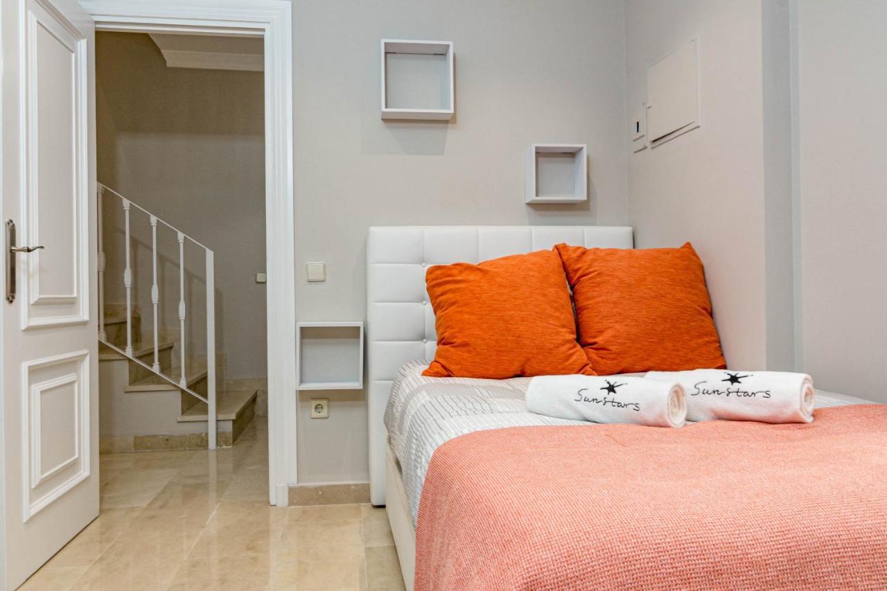 Captivating Coastal Townhouse In Aloha Pueblo With Amazing Mountain Views Holiday home Marbella